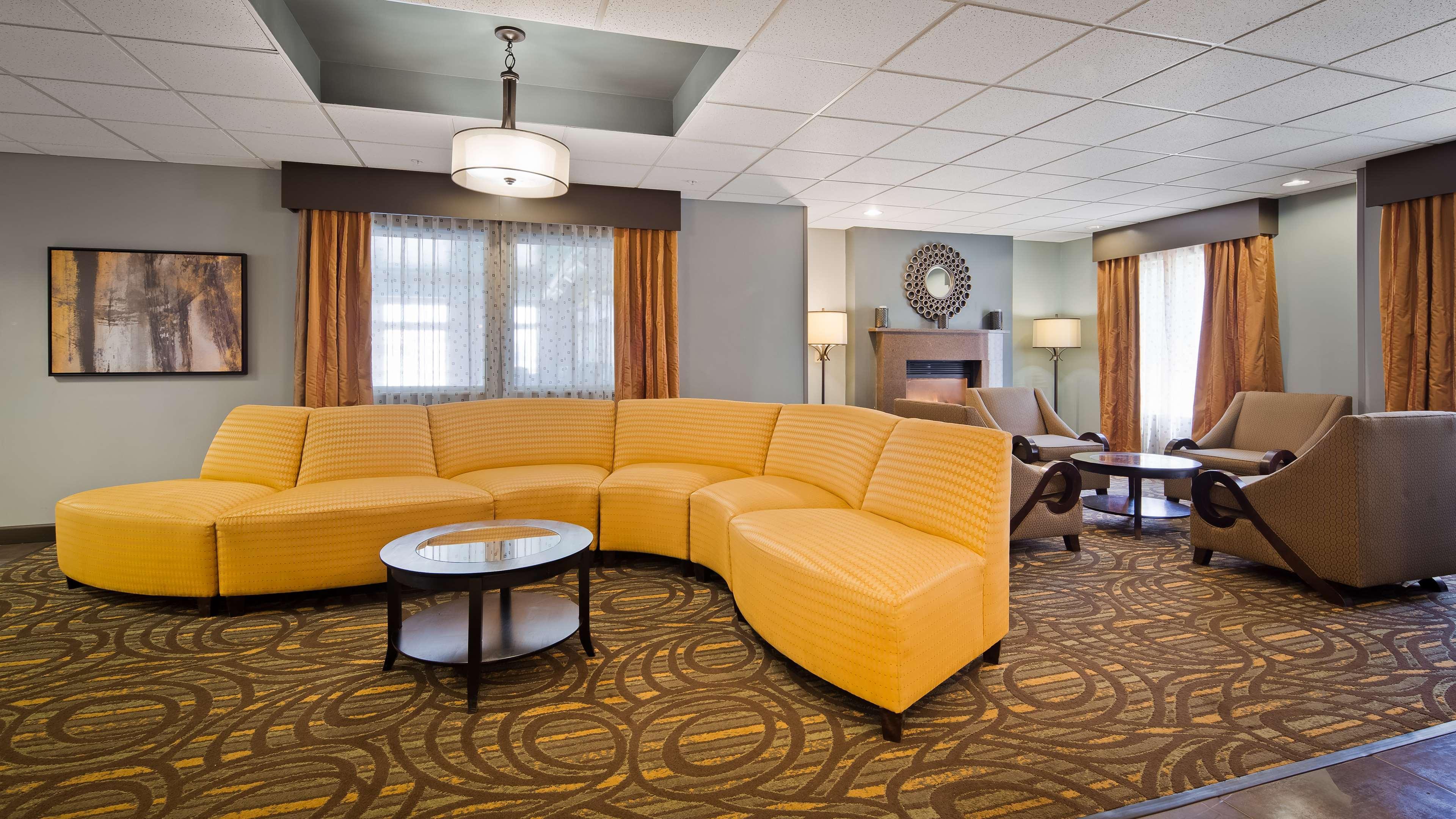 Best Western Plus Coldwater Hotel Exterior photo